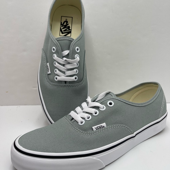Vans Men’s Lt Gray Canvas Authentic Color Theory Pure Grey
VN000D7YEPO Sneakers - Picture 15 of 16